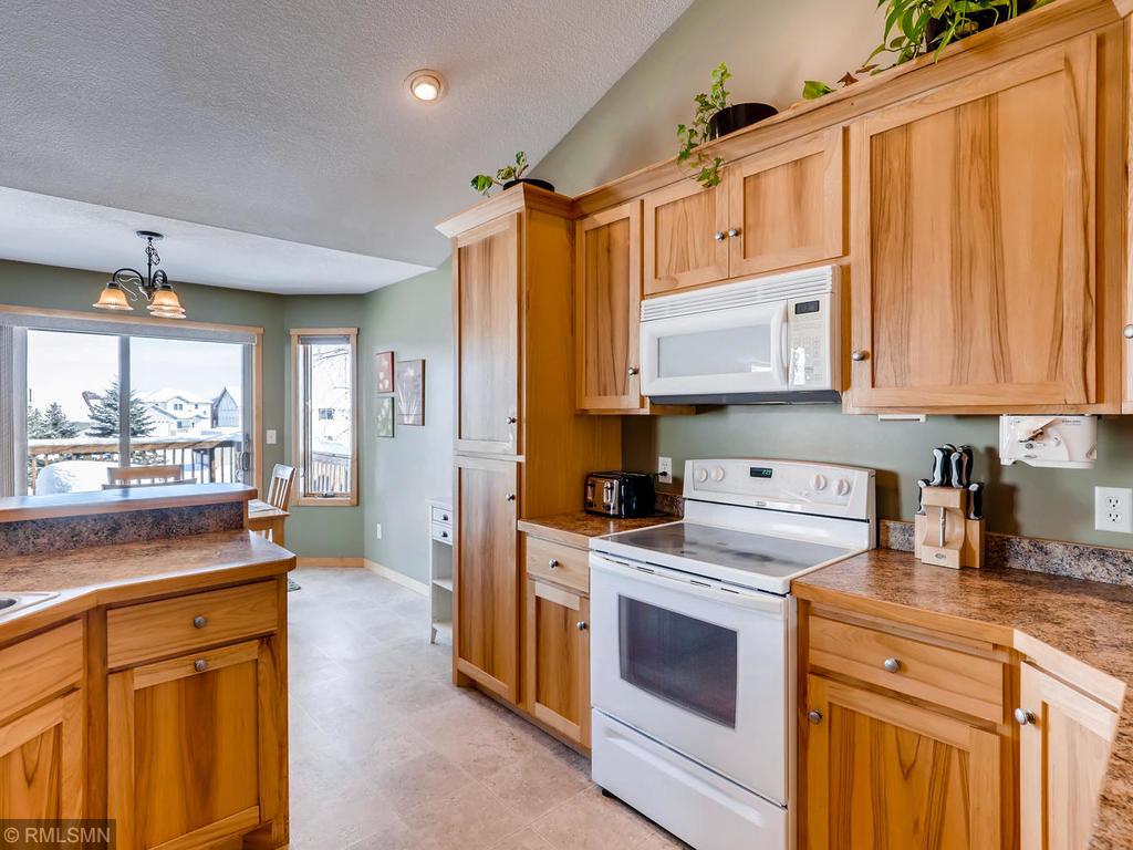 1240 Peninsula Road New Richmond, WI 54017 - Photo 8 of 37 Gallery Image 8