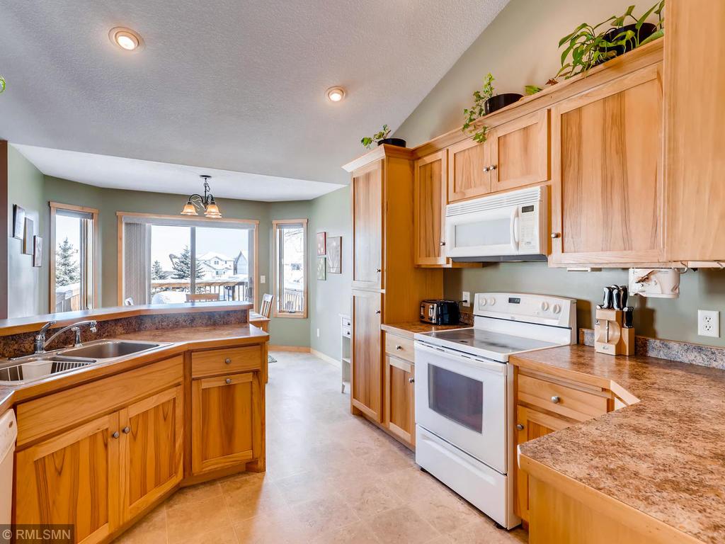 1240 Peninsula Road New Richmond, WI 54017 - Photo 10 of 37 Gallery Image 10