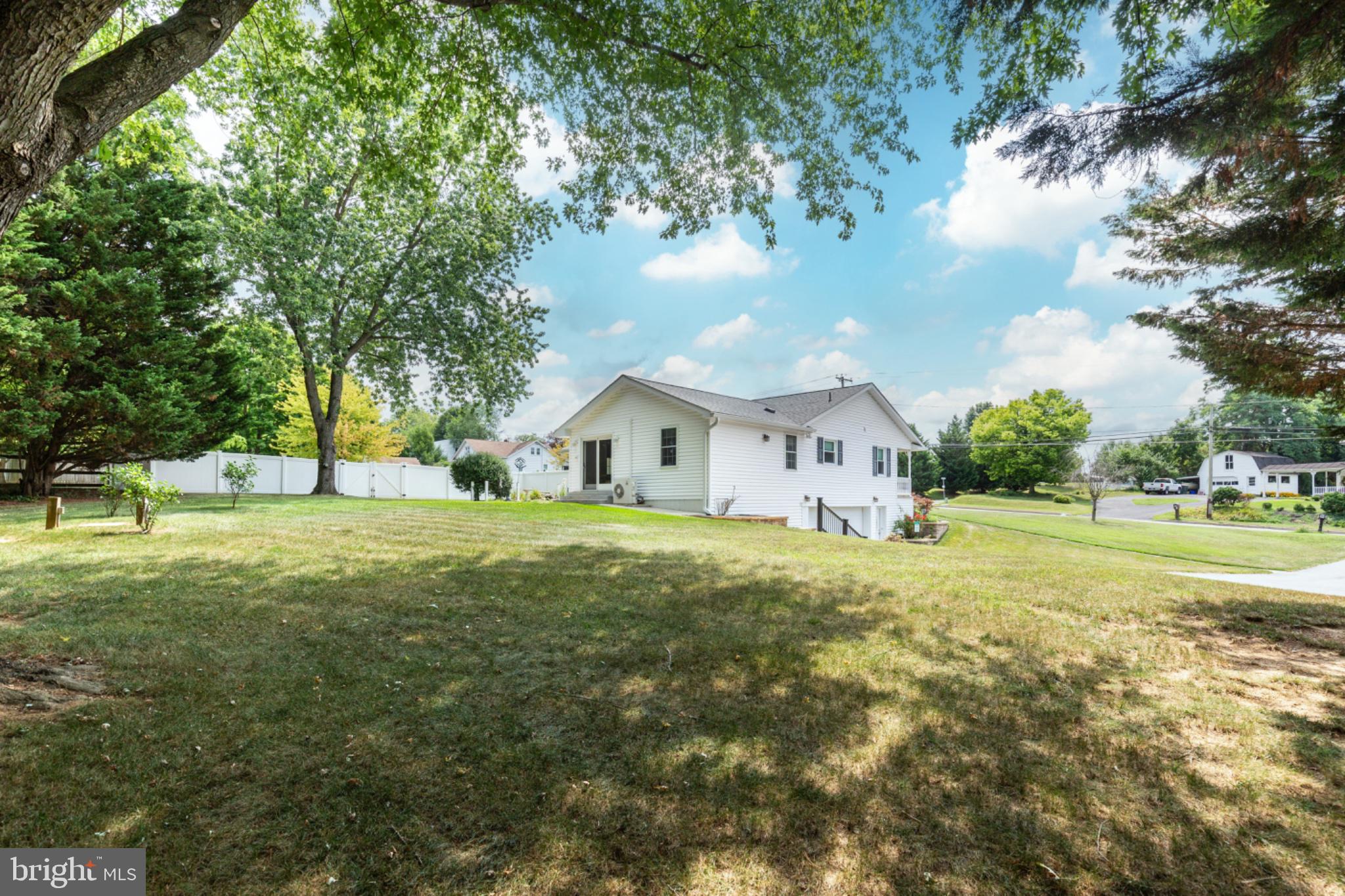 544 Uniontown Road Westminster, MD 21158 - Photo 48 of 51 Charming home with spacious yard.