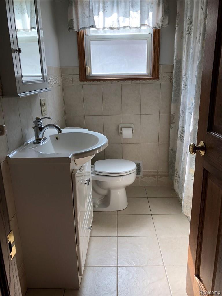 3109 Miller Road Flint, MI 48503 - Photo 23 of 60 IMG_4418.JPG
