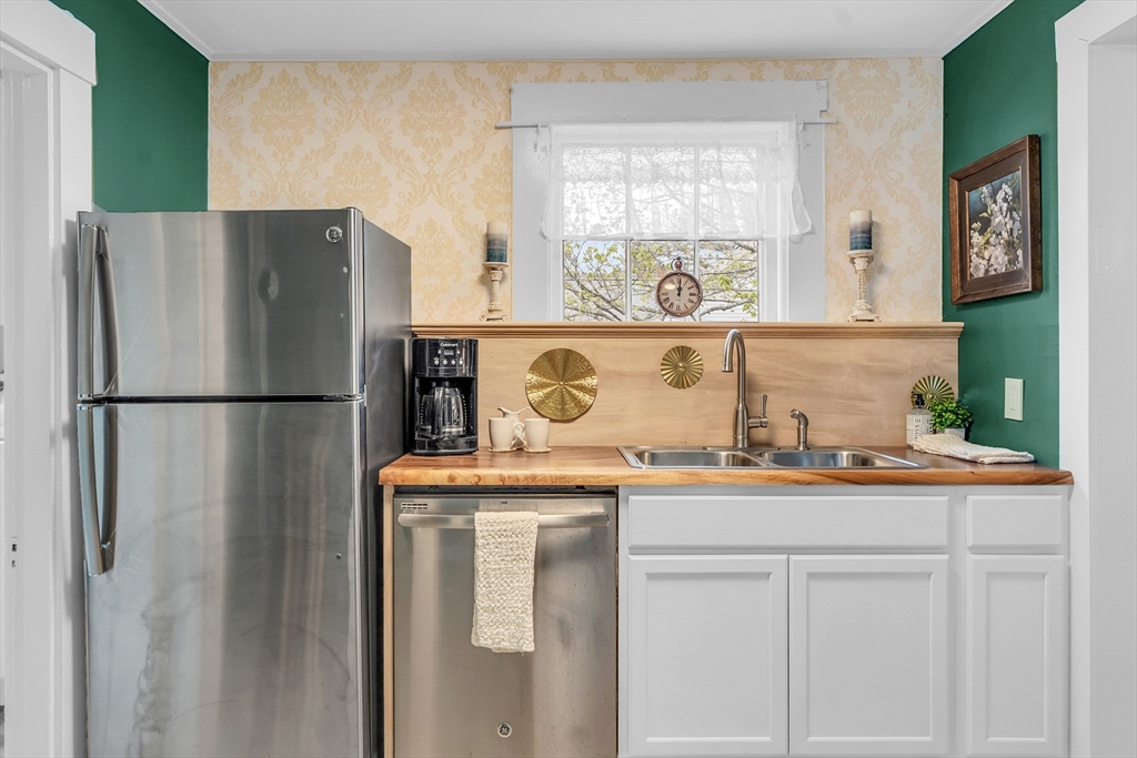 205 C Main Street, Unit 3 Groton, MA 01450 - Photo 4 of 20