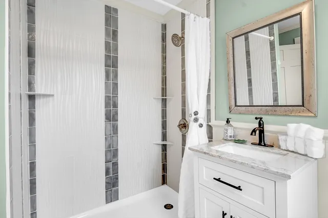 $2,650 | 205 C Main Street, Unit 3, Groton, MA 01450