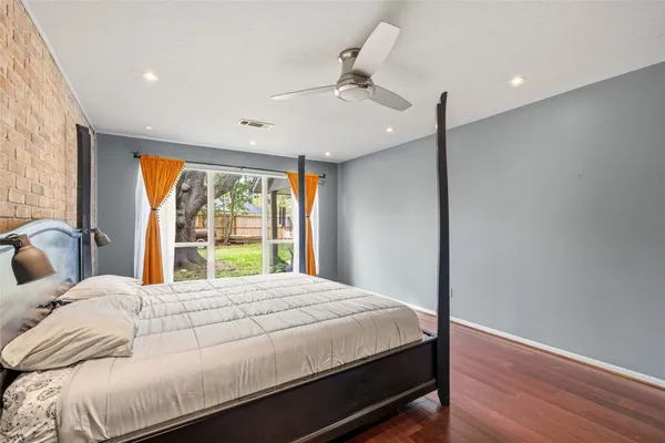 $399,999 | 16203 Longvale Drive, Houston, TX 77059