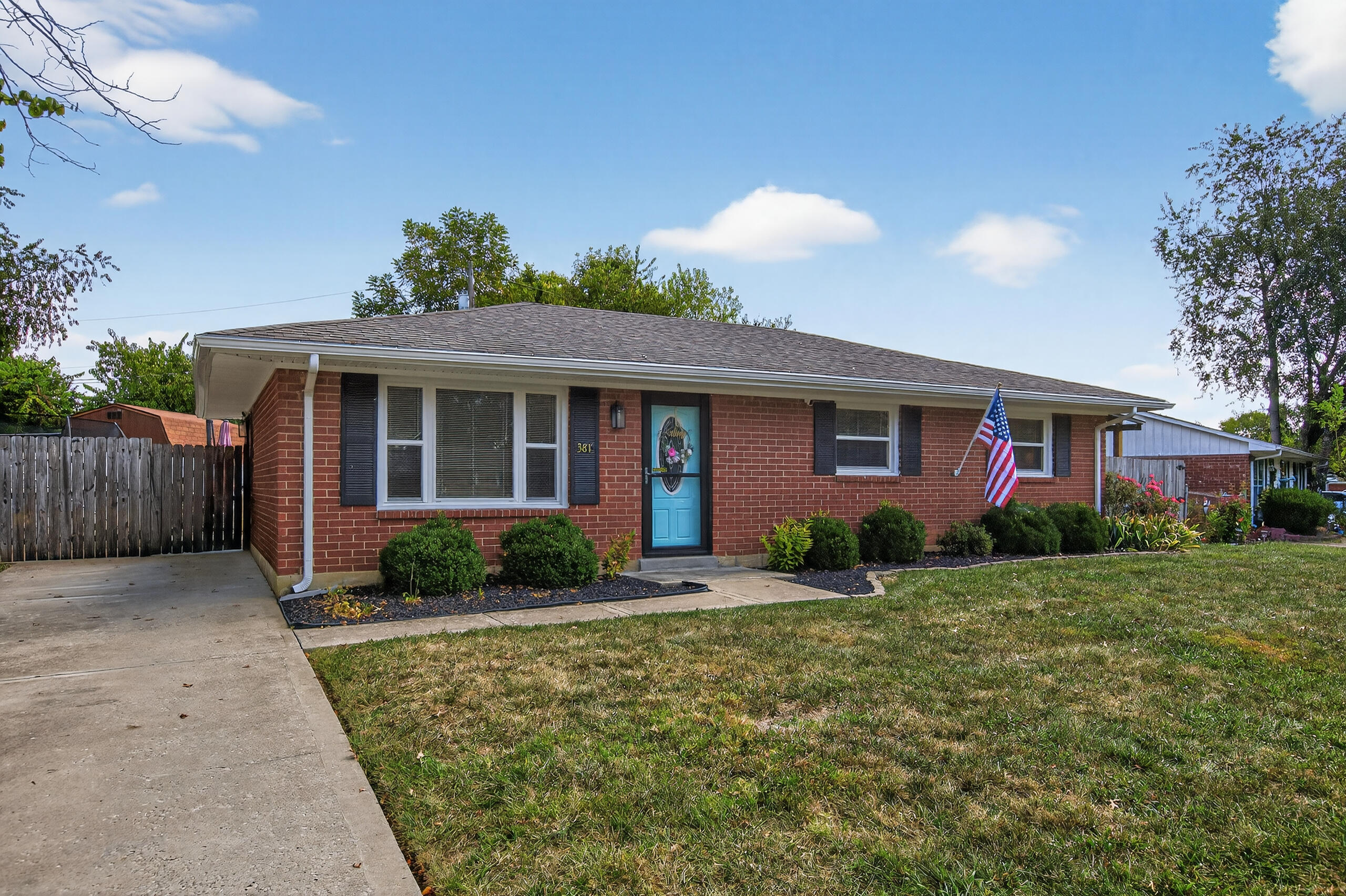 381 Dunroven Road Versailles, KY 40383 - Photo 5 of 20 102