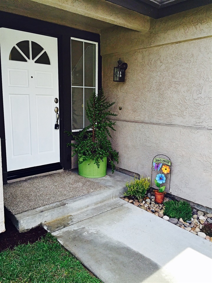 664 Montage Road Oceanside, CA 92057 - Photo 3 of 25