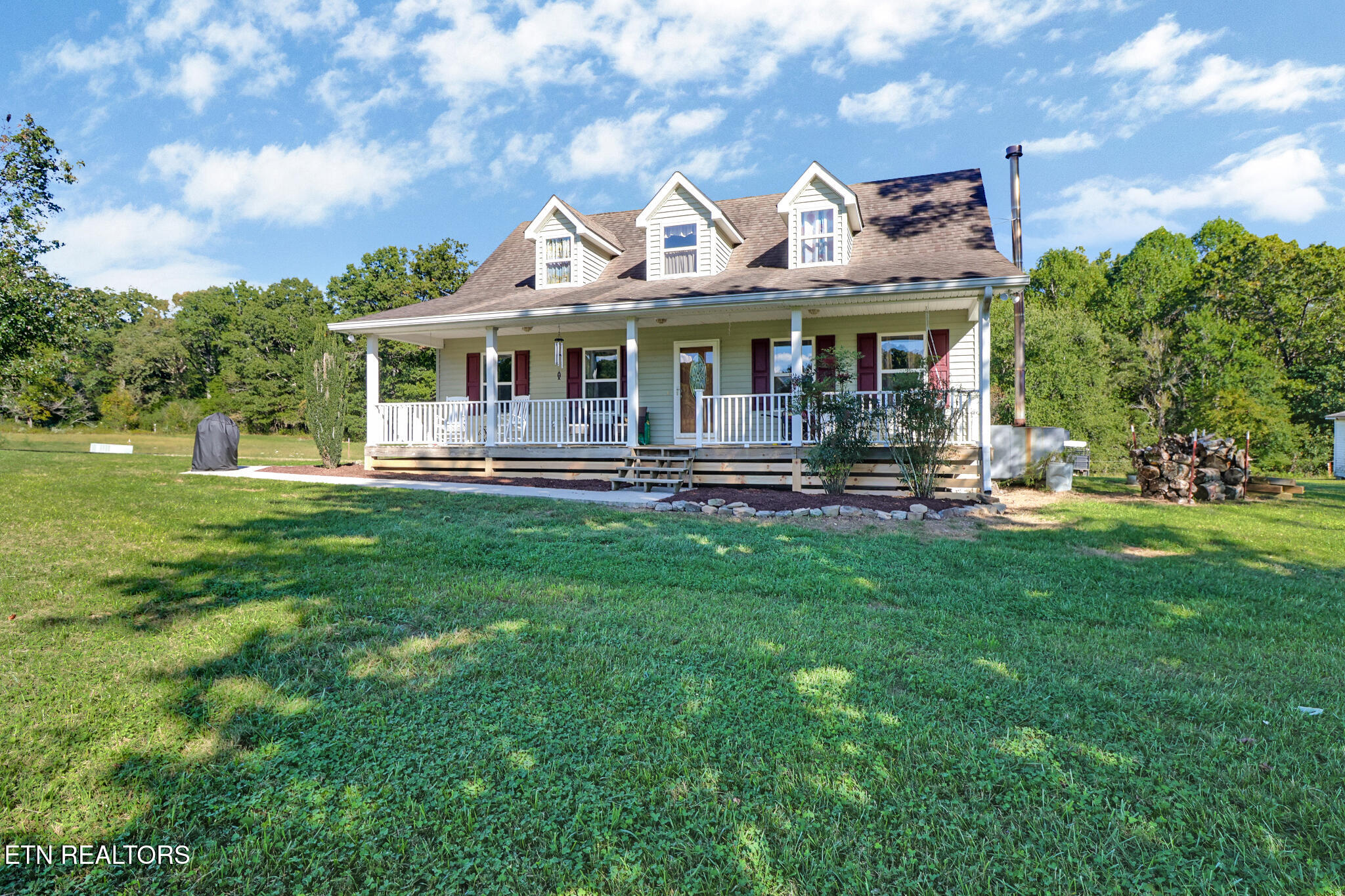 993 Model Farm Road Jamestown, TN 38556 - Photo 2 of 44 if1a7491-if1a7495