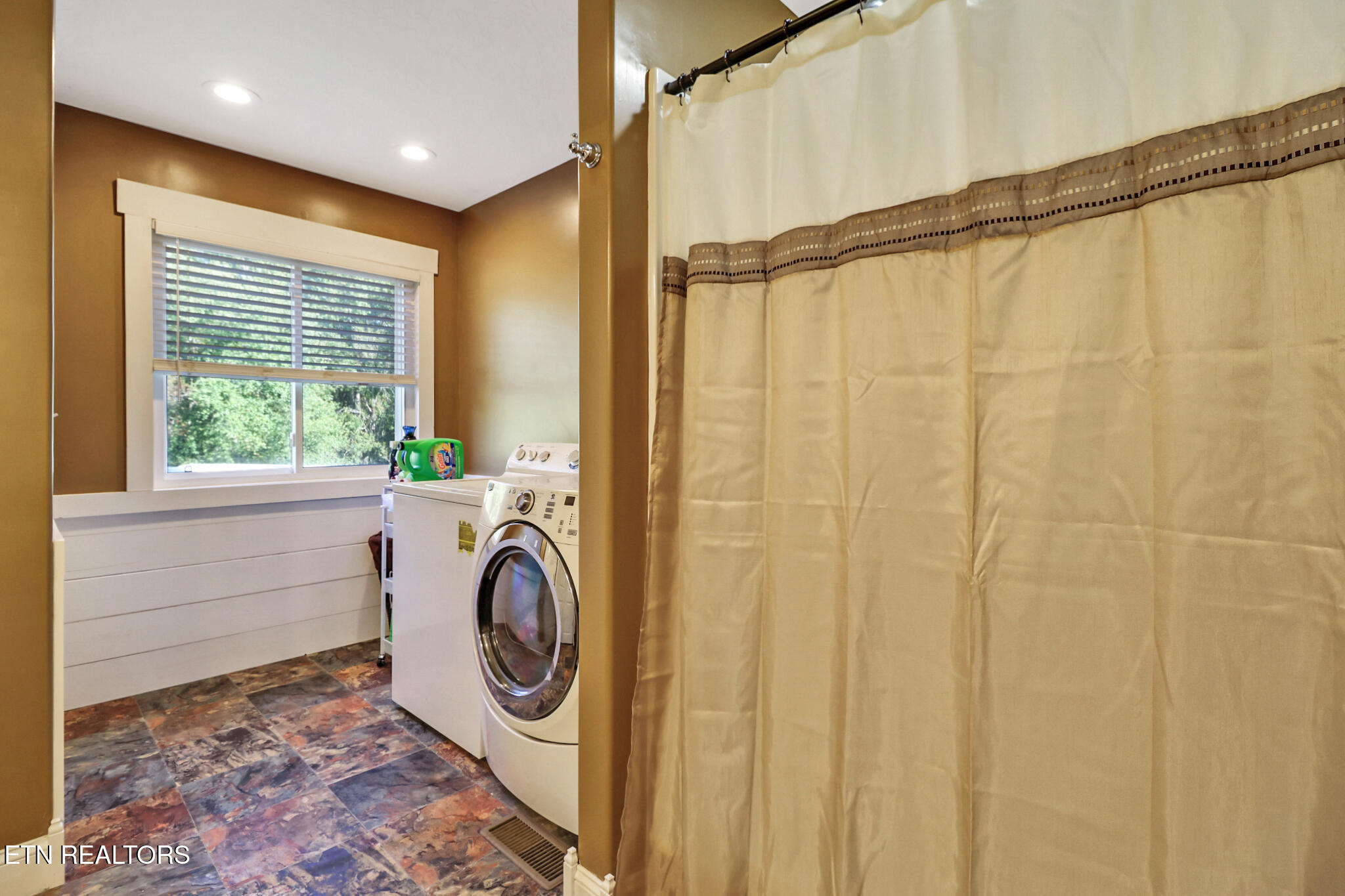 993 Model Farm Road Jamestown, TN 38556 - Photo 34 of 44 if1a7591-if1a7595