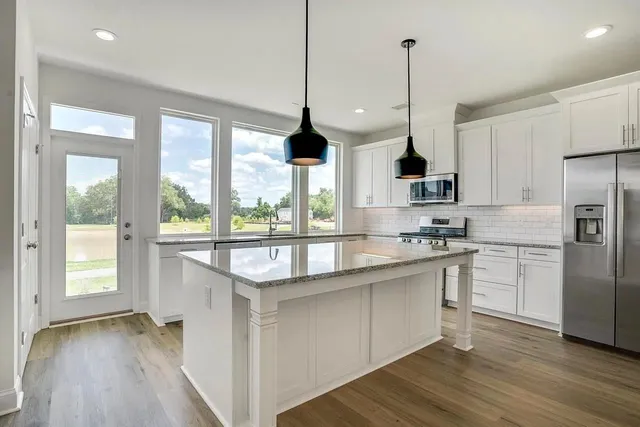 $2,750 | 463 Grand Oaks Road, Tallahassee, FL 32317