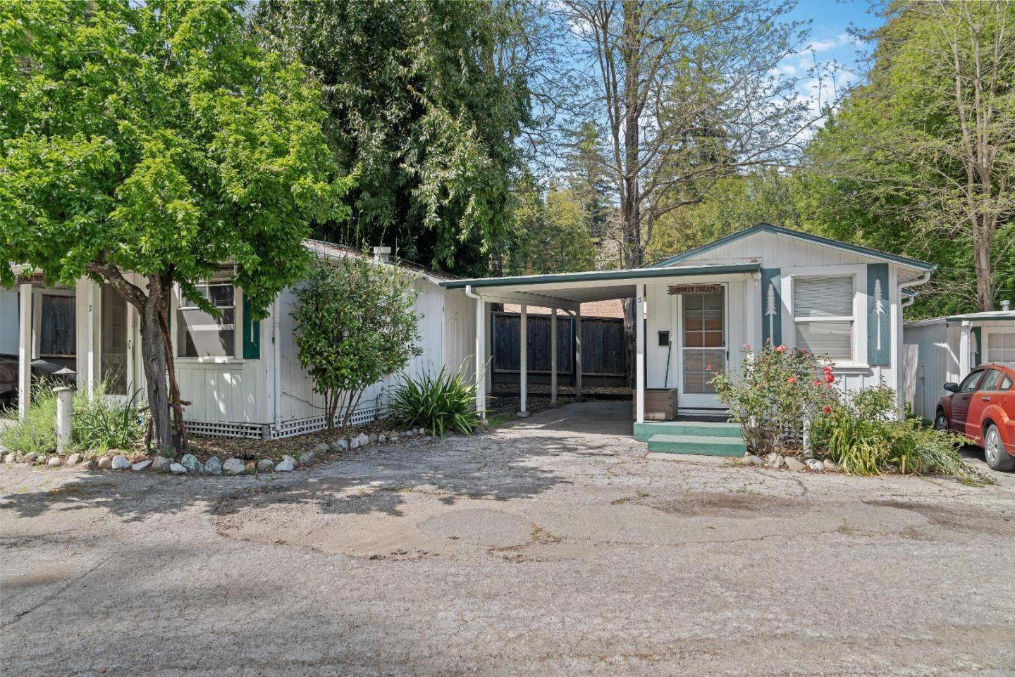 6444 Highway 9 Felton, CA 95018 - Photo 11 of 15 a front view of a house with a garden