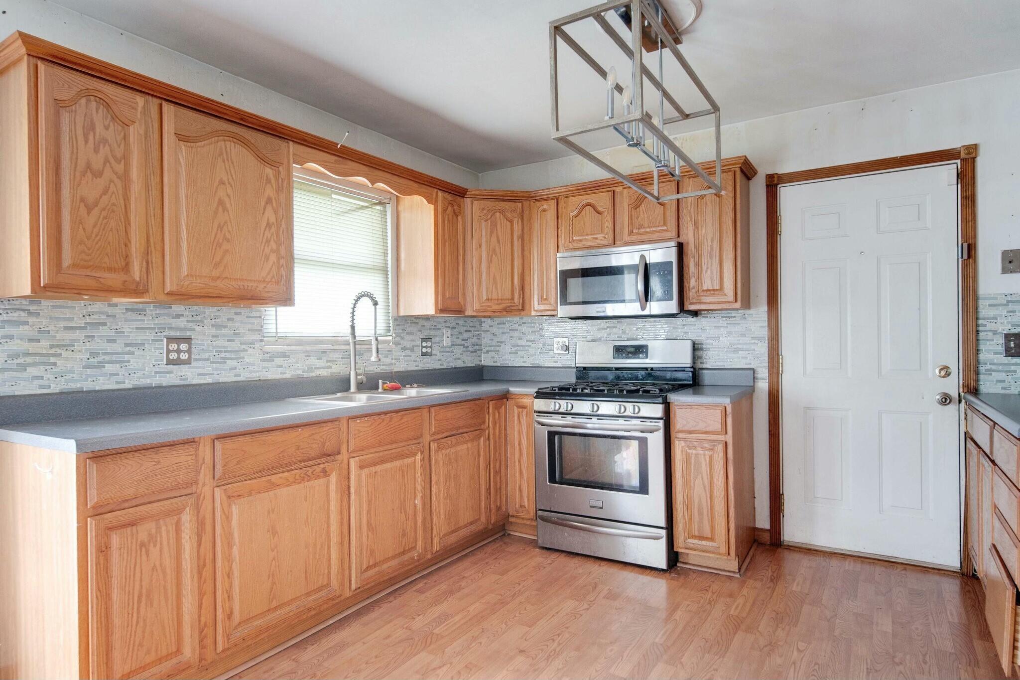 3501 Claretta Road Columbus, OH 43232 - Photo 11 of 50 tempImageZjprSW