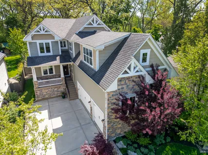 $1,299,000 | 5607 Hillcrest Road, Downers Grove, IL 60516