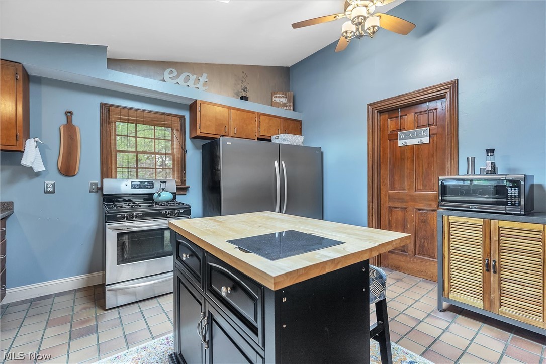 6427 Olde York Road Cleveland, OH 44130 - Photo 16 of 34 Gallery Image 16