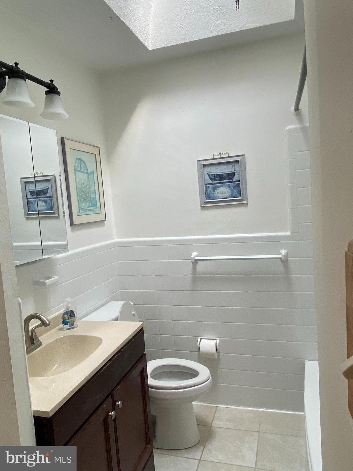 3258 Fordham Road Philadelphia, PA 19114 - Photo 11 of 20 Bathroom