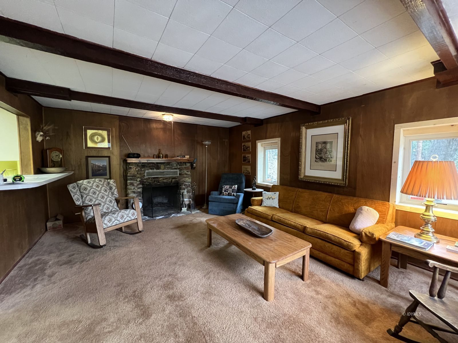 52635 Sylvan Way Idyllwild, CA 92549 - Photo 16 of 30 Living Room