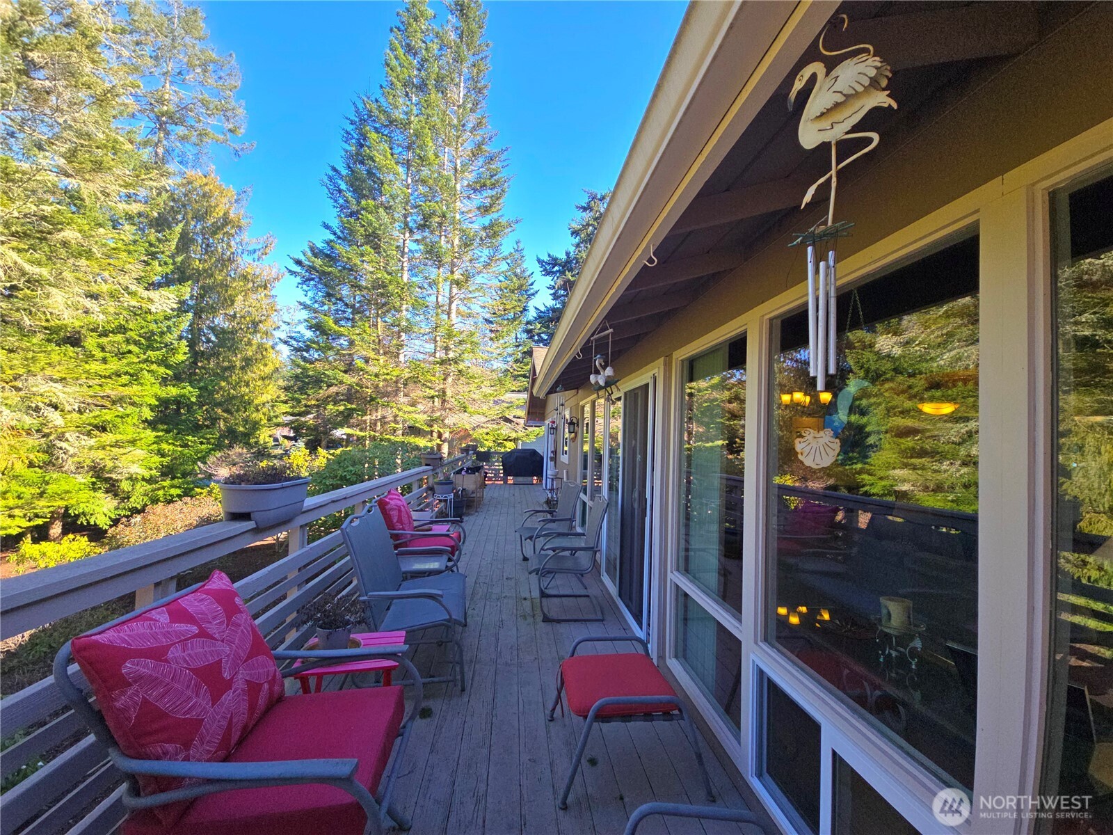 296 Taylor Boulevard Sequim, WA 98382 - Photo 5 of 29 a view of outdoor seating space