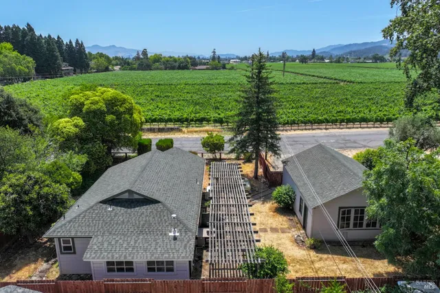 $849,000 | 1388 Sulphur Springs Avenue, St. Helena, CA 94574