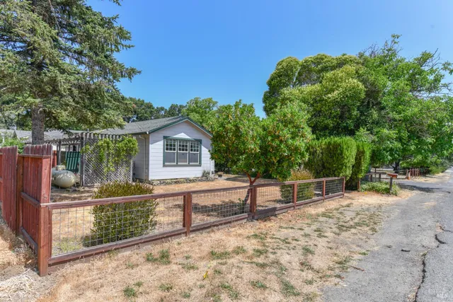 $849,000 | 1388 Sulphur Springs Avenue, St. Helena, CA 94574