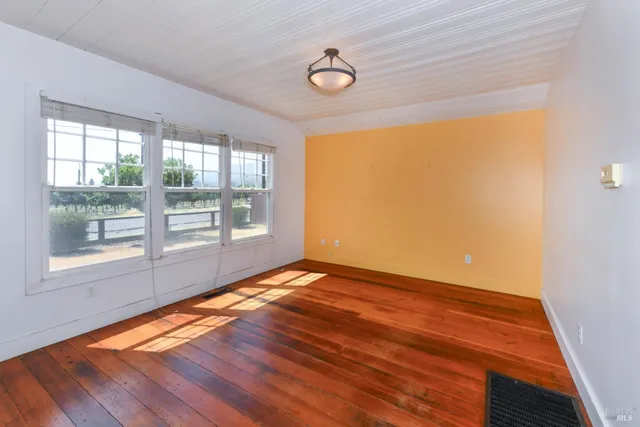 $849,000 | 1388 Sulphur Springs Avenue, St. Helena, CA 94574