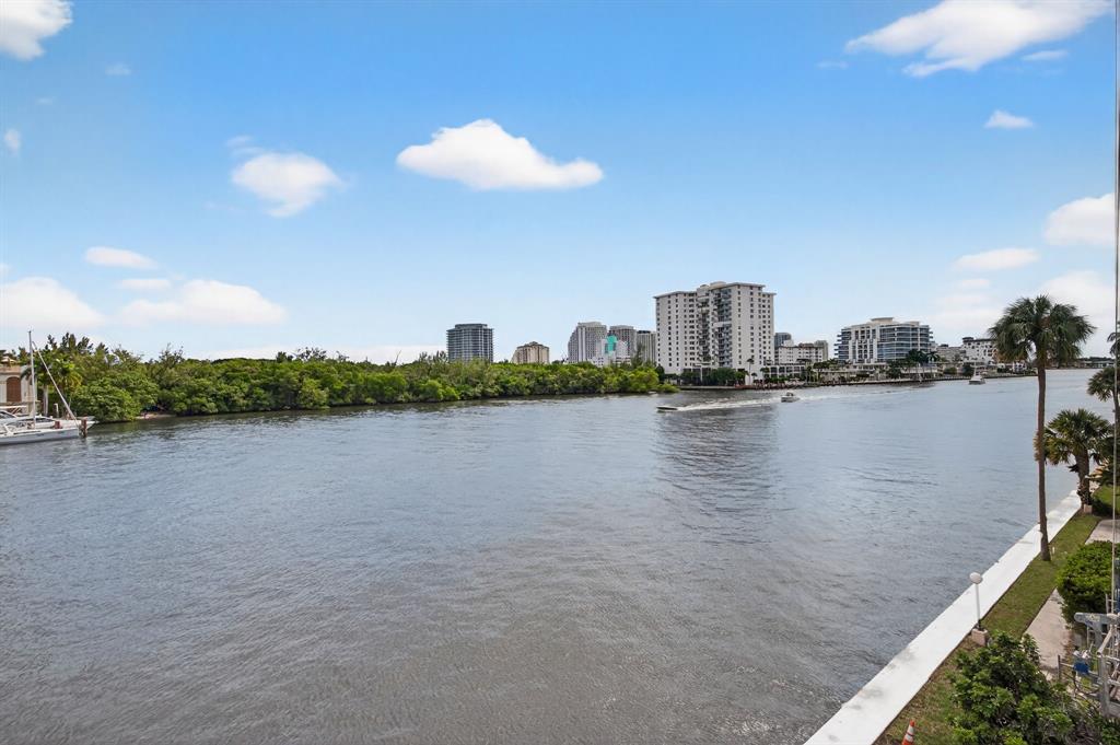 936 Intracoastal Drive, Unit 3C Fort Lauderdale, FL 33304 - Photo 35 of 82 a view of a lake