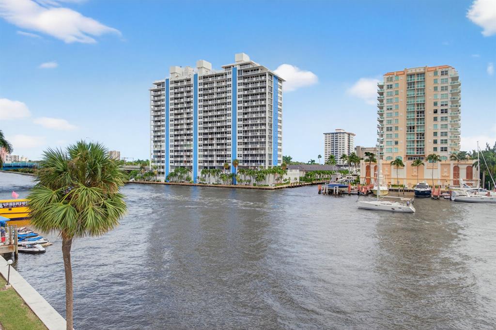 936 Intracoastal Drive, Unit 3C Fort Lauderdale, FL 33304 - Photo 42 of 82 a view of a city with tall buildings