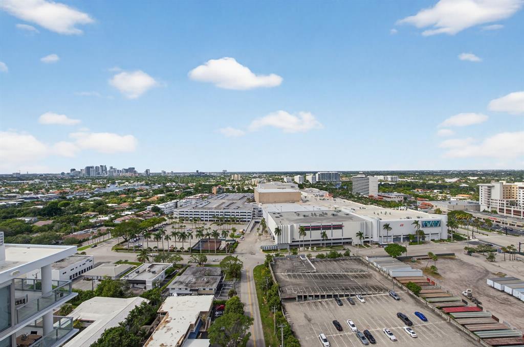 936 Intracoastal Drive, Unit 3C Fort Lauderdale, FL 33304 - Photo 58 of 82 an aerial view of a city