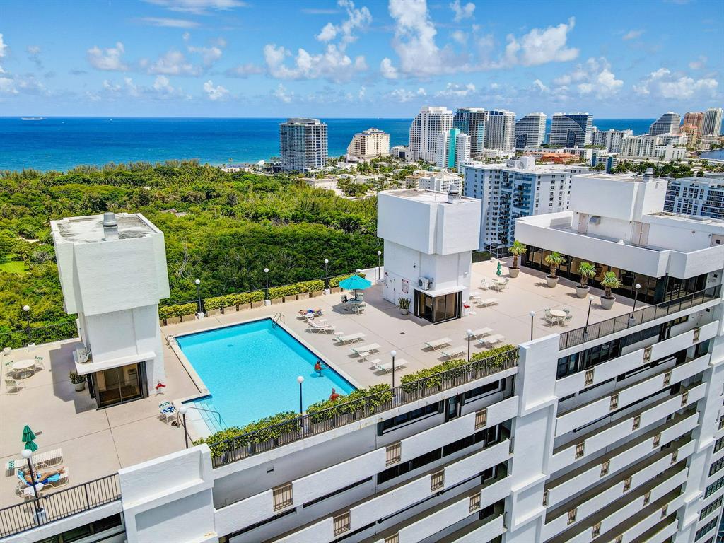 936 Intracoastal Drive, Unit 3C Fort Lauderdale, FL 33304 - Photo 72 of 82 a view of a chairs and table in patio