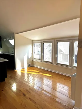 $3,500 | 409 West 261st Street | North Riverdale