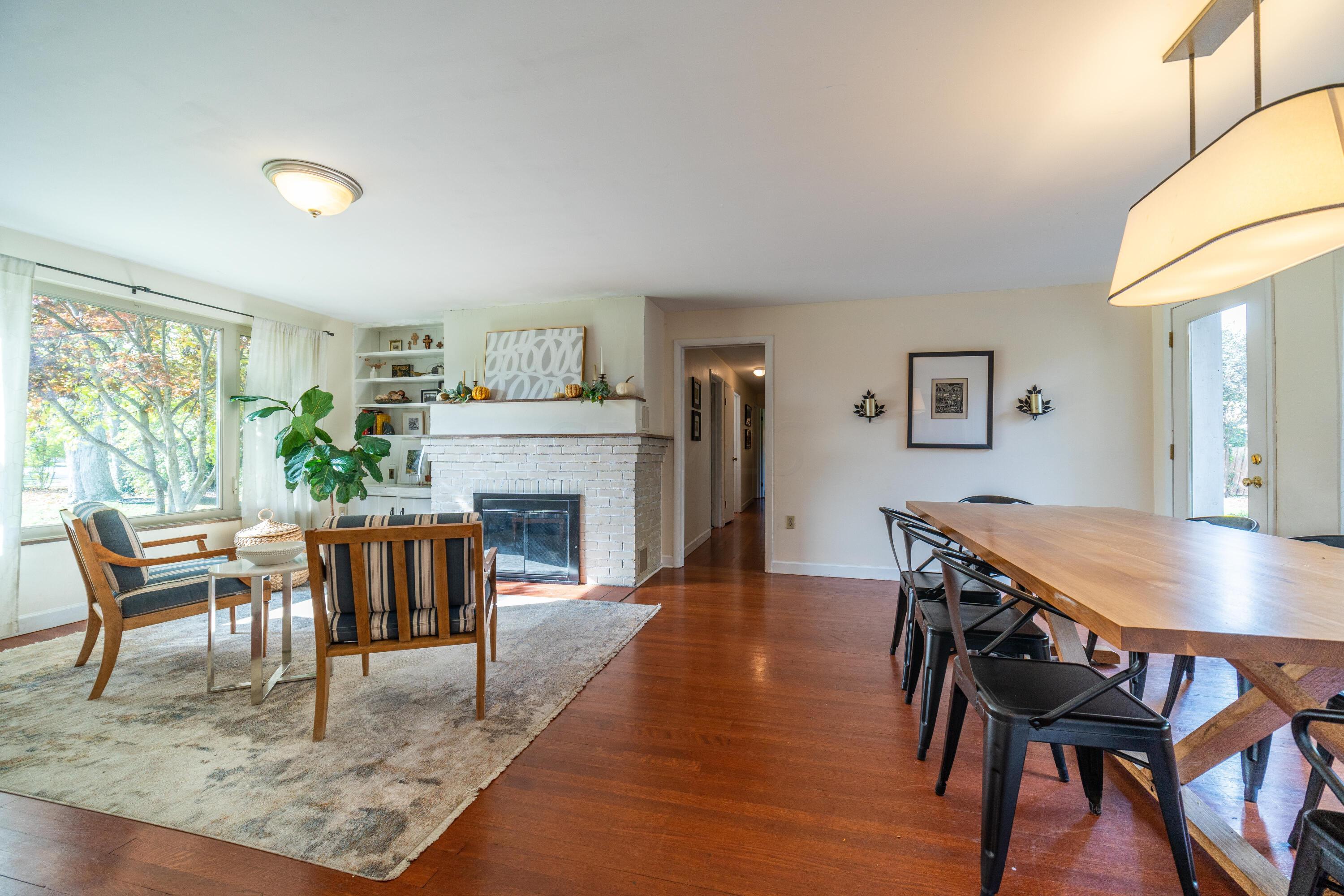 1470 Ridgeview Road Columbus, OH 43221 - Photo 6 of 38 1470 Ridgeview Rd-34