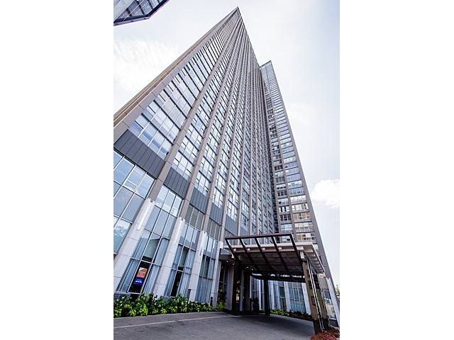 655 West Irving Park Road, Unit 3206 Chicago, IL 60613 - Photo 2 of 20 a view of a tall building