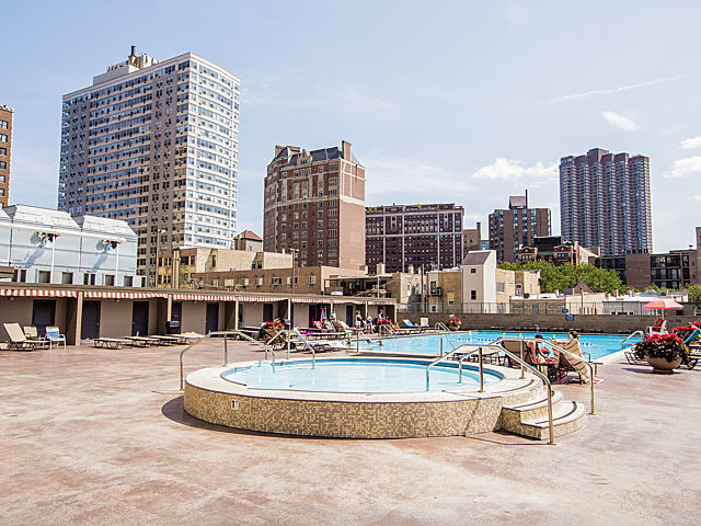655 West Irving Park Road, Unit 3206 Chicago, IL 60613 - Photo 17 of 20