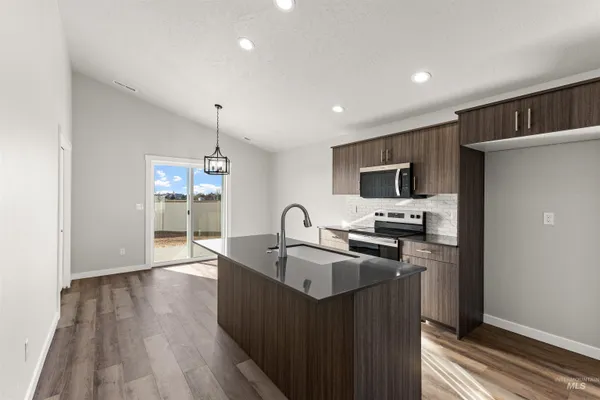 $404,990 | 5413 South Desert Cactus Avenue, Meridian, ID 83642