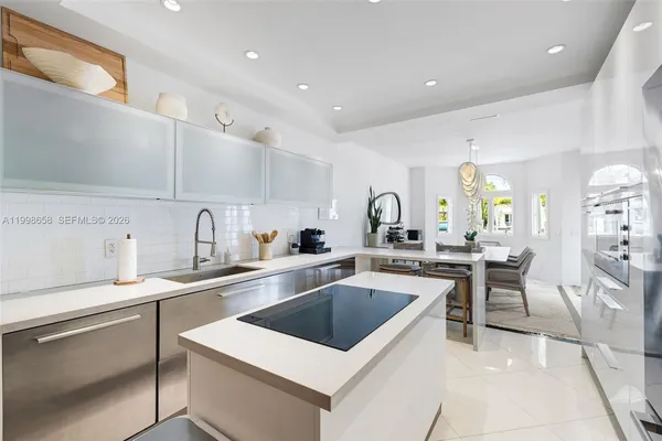 $4,150,000 | 1415 Sunset Harbour Drive, Unit TH102, Miami Beach, FL 33139