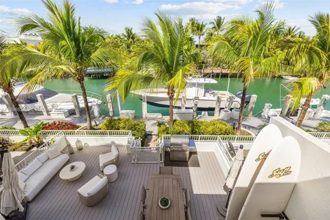 $4,150,000 | 1415 Sunset Harbour Drive, Unit TH102, Miami Beach, FL 33139