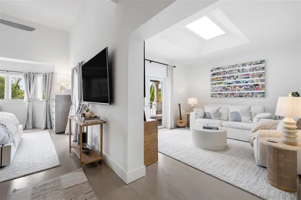 $4,150,000 | 1415 Sunset Harbour Drive, Unit TH102, Miami Beach, FL 33139