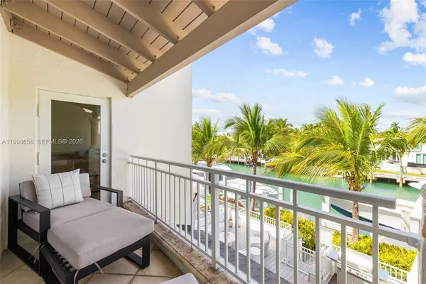 $4,150,000 | 1415 Sunset Harbour Drive, Unit TH102, Miami Beach, FL 33139