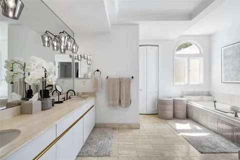 $4,150,000 | 1415 Sunset Harbour Drive, Unit TH102, Miami Beach, FL 33139