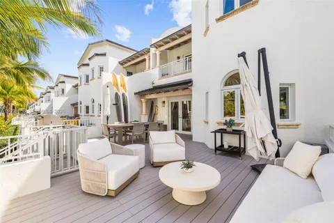 $4,150,000 | 1415 Sunset Harbour Drive, Unit TH102, Miami Beach, FL 33139
