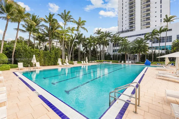 $4,150,000 | 1415 Sunset Harbour Drive, Unit TH102, Miami Beach, FL 33139