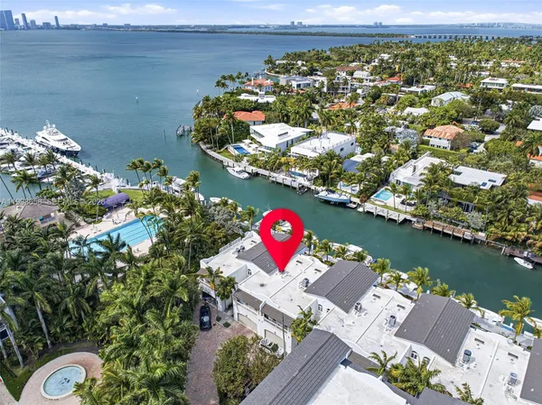 $4,150,000 | 1415 Sunset Harbour Drive, Unit TH102, Miami Beach, FL 33139