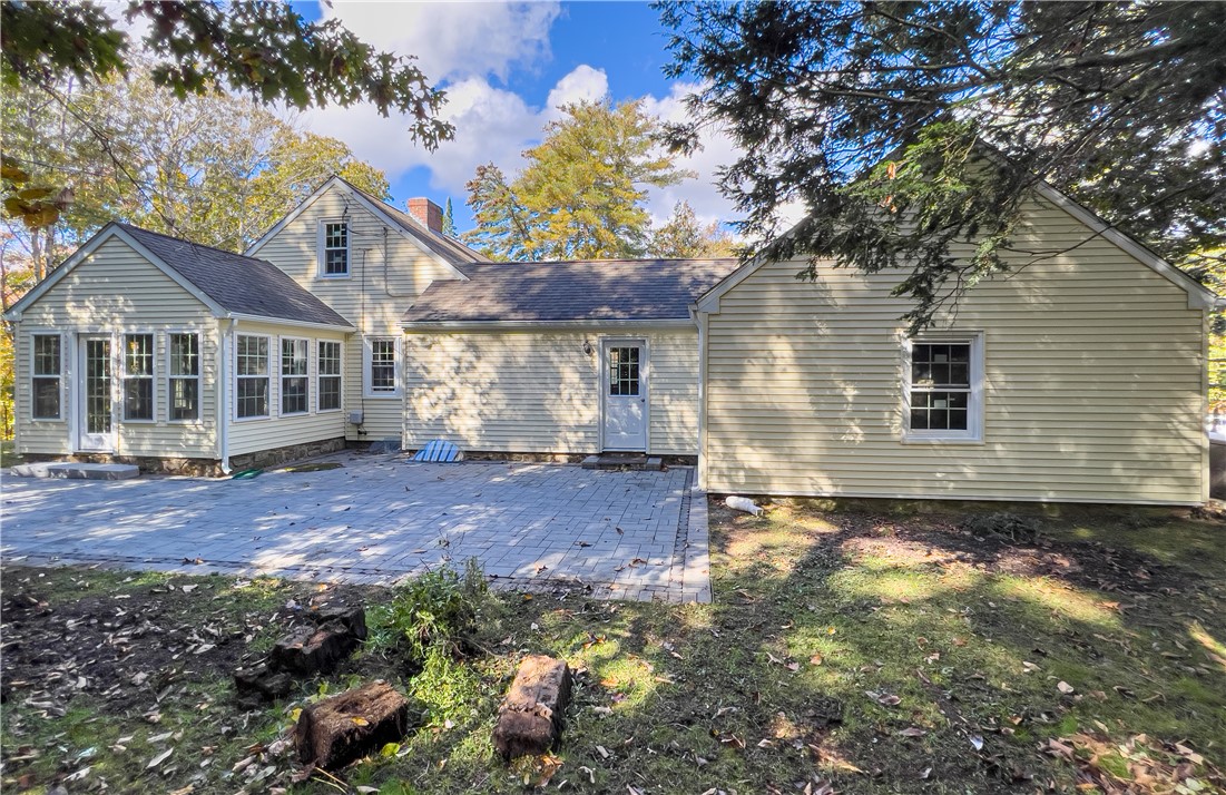 190 Harmony Road Scituate, RI 02857 - Photo 3 of 22