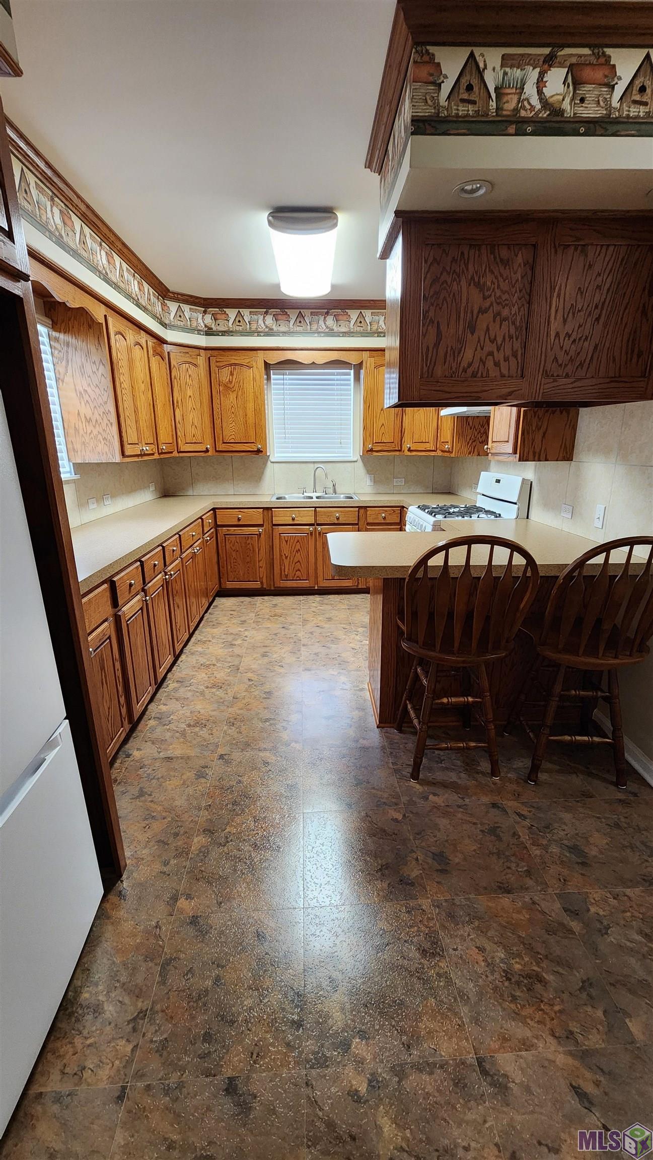 108 North 11th Street Thibodaux, LA 70301 - Photo 3 of 4 Kitchen