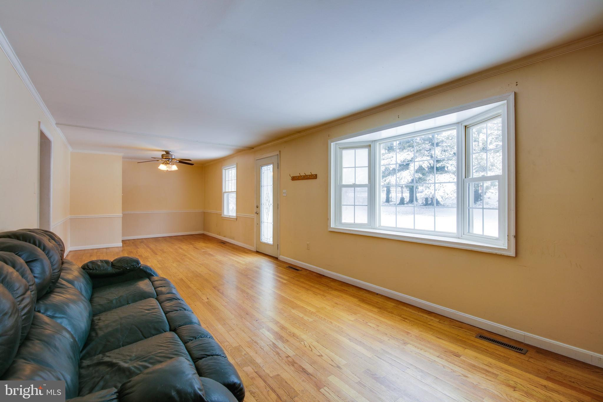 2900 Florence Road Woodbine, MD 21797 - Photo 5 of 30 Gallery Image 5