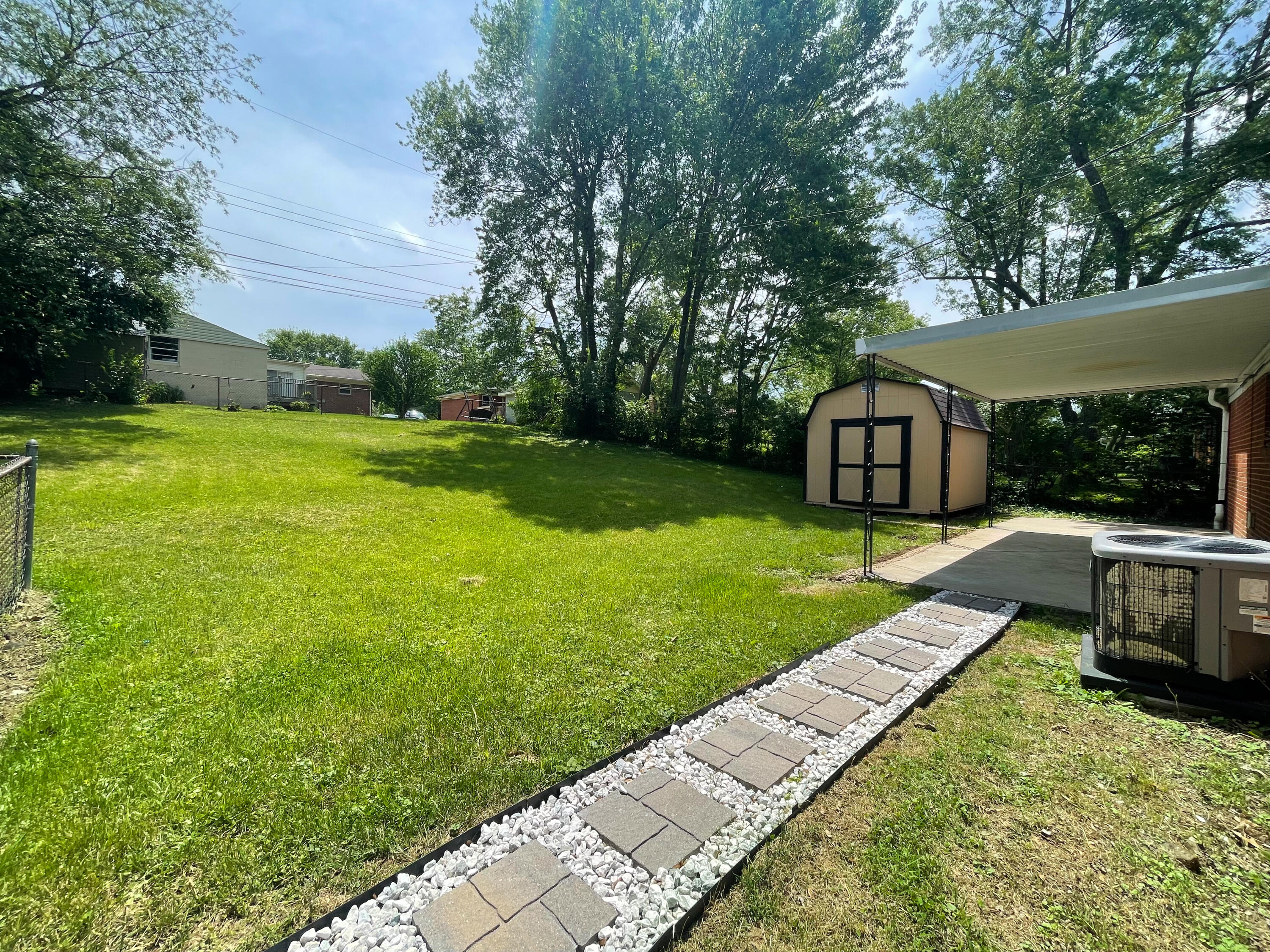 3544 Olympia Road Lexington, KY 40517 - Photo 11 of 13 carport