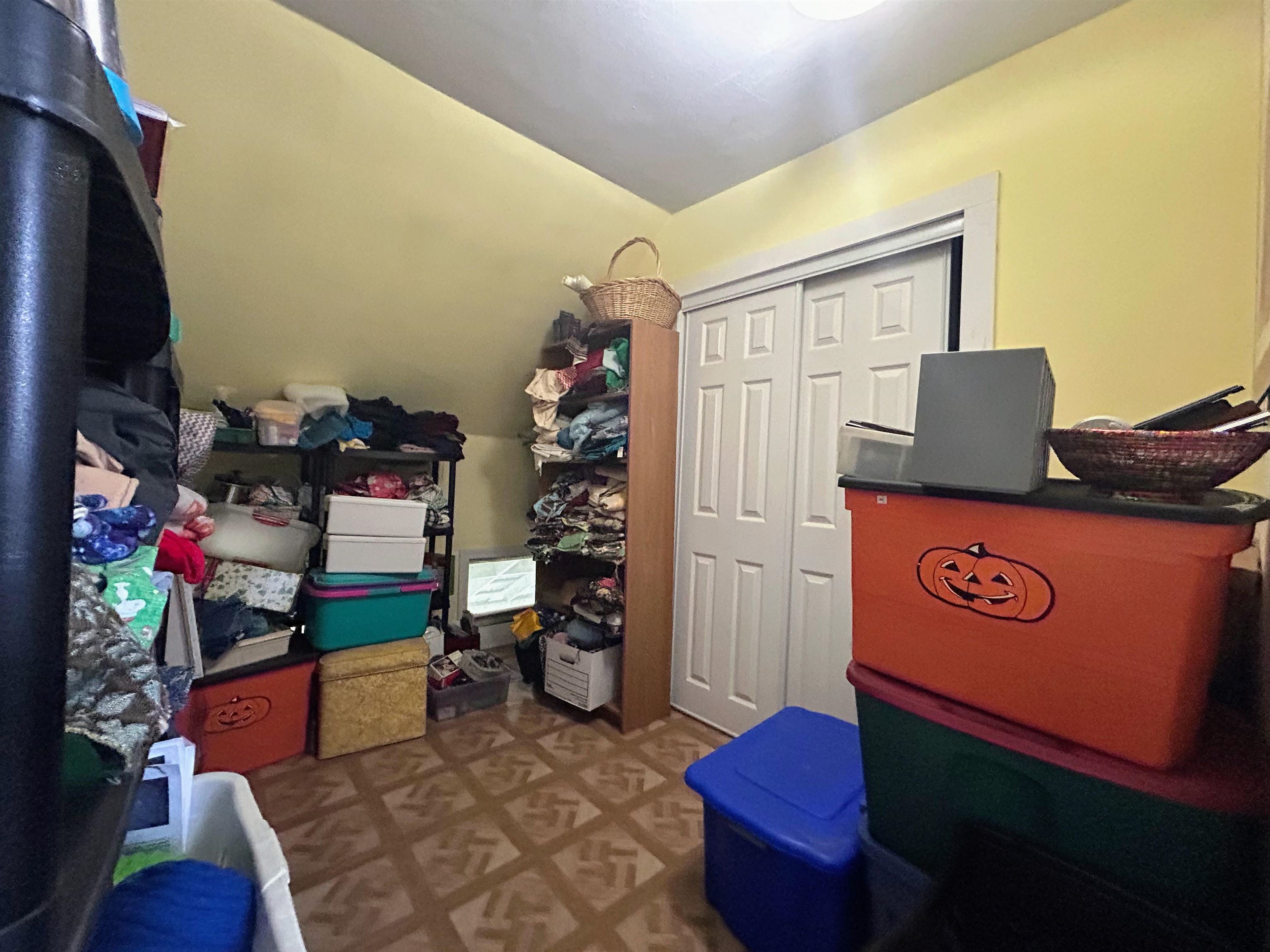 513 Giddings Street Springfield, VT 05150 - Photo 19 of 52