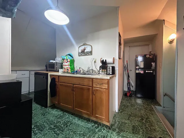 $325,000 | 513 Giddings Street, Springfield, VT 05150