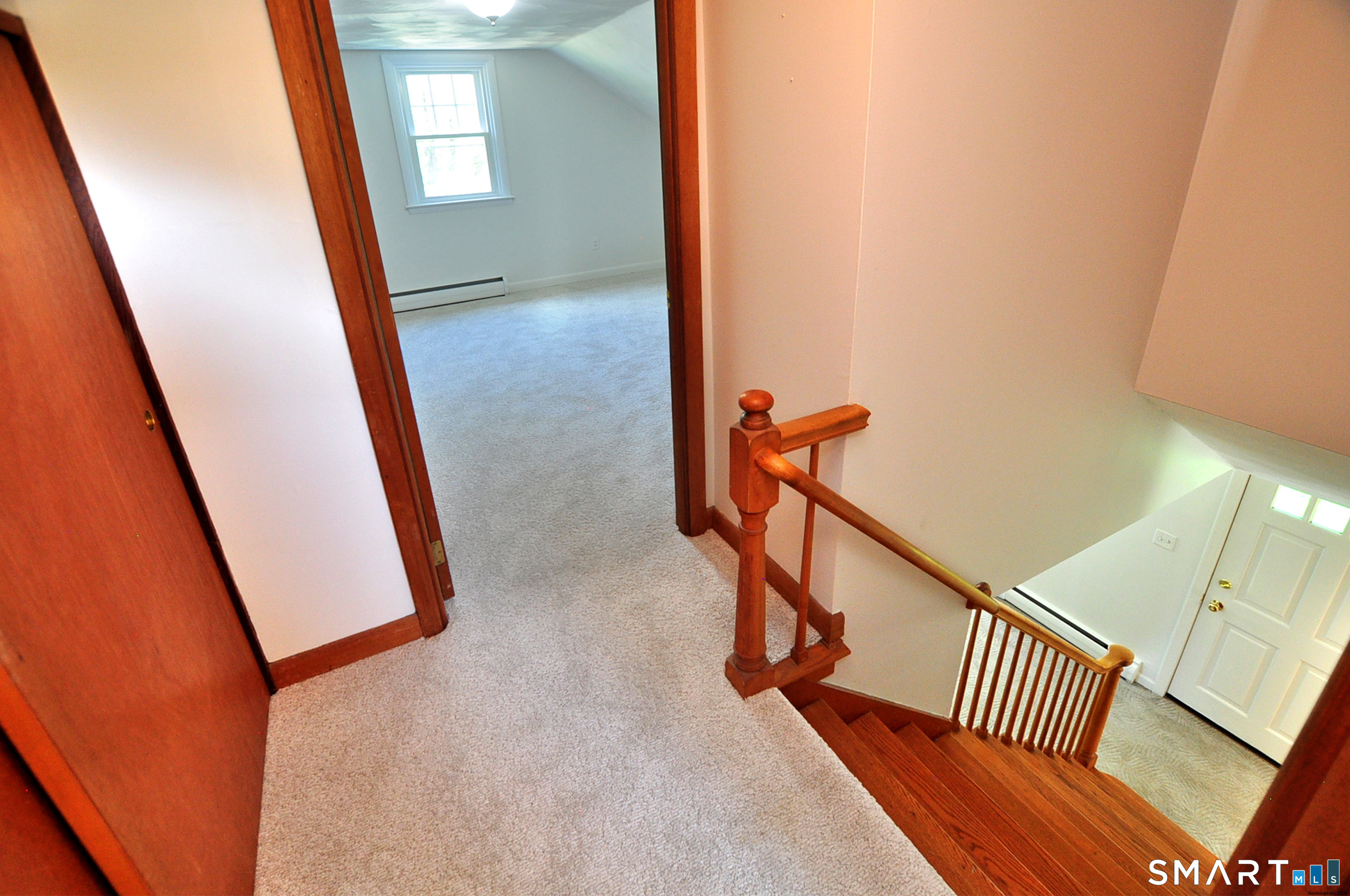 304 Rood Avenue Windsor, CT 06095 - Photo 26 of 36