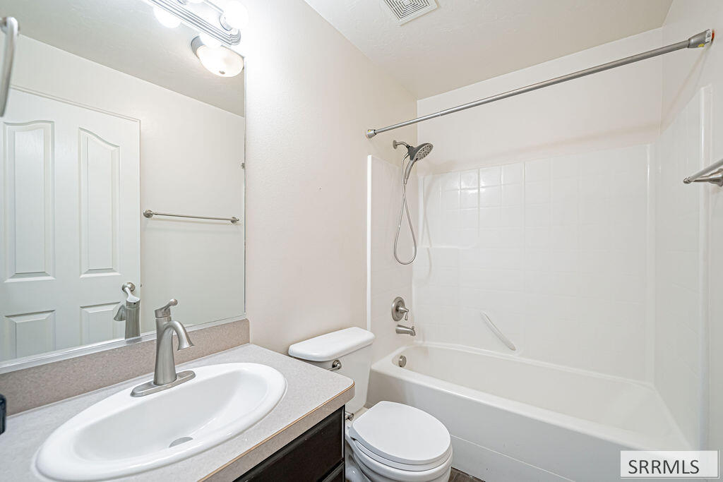 4152 Rulon Circle Ammon, ID 83406 - Photo 38 of 78 Gallery Image 38