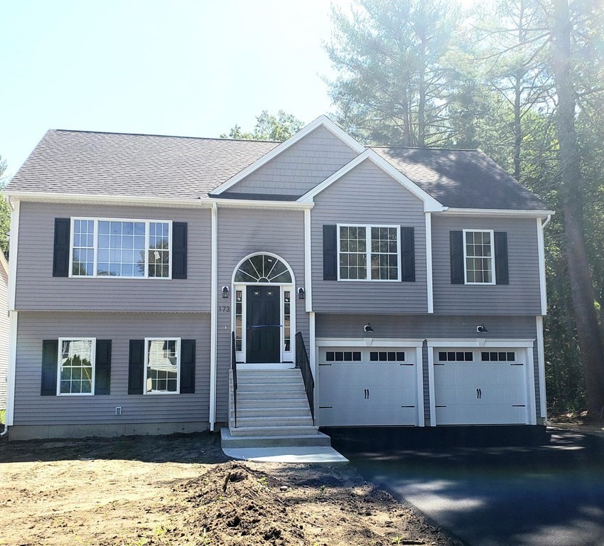 173 Cabinet Street Springfield, MA 01129 - Photo 1 of 33