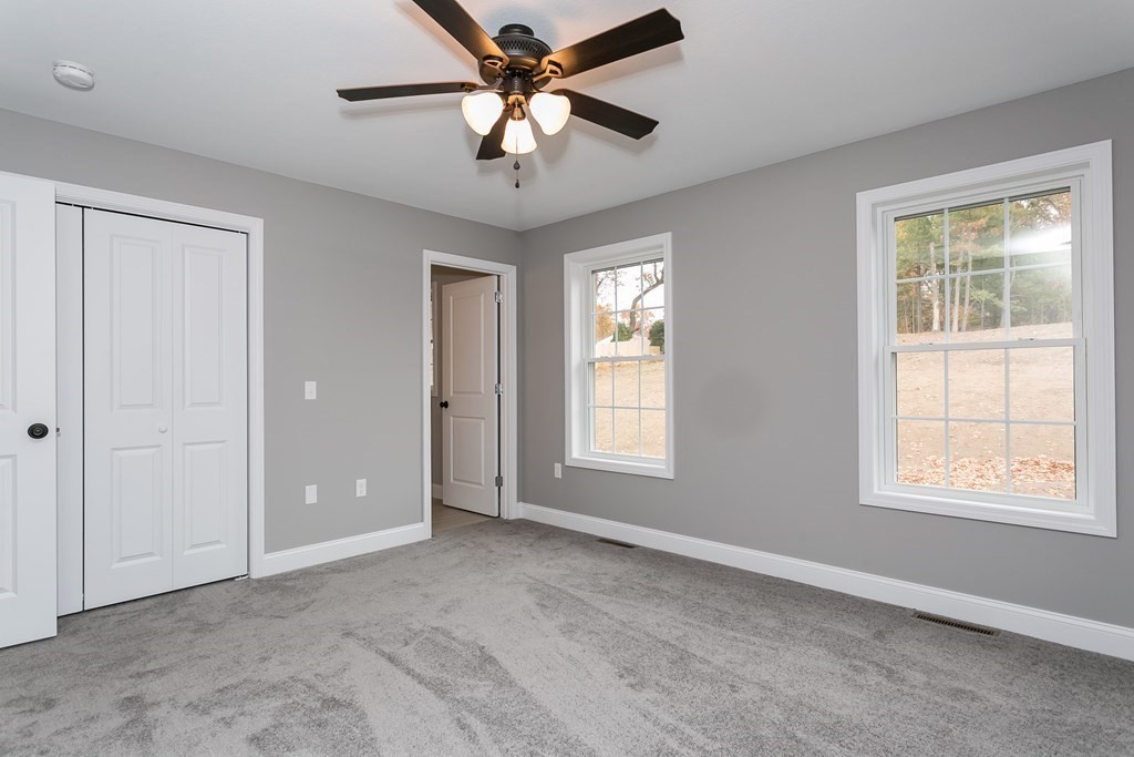 173 Cabinet Street Springfield, MA 01129 - Photo 18 of 33