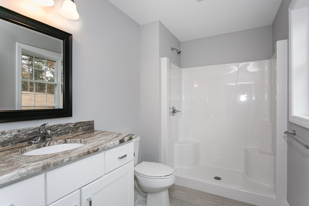 173 Cabinet Street Springfield, MA 01129 - Photo 21 of 33